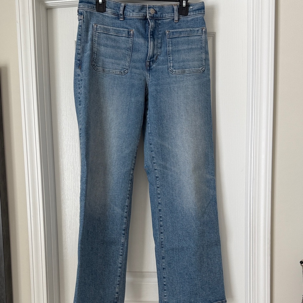 Women’s Light Blue Straight Leg Jeans